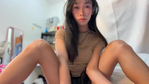 Snapshot of asian_aki chatting on June 2026 12:09:02 PM Marj online show from June 2026 12:09:02 PM