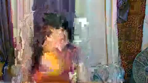 Snapshot of asian_boy_ralph143 chatting on April 2026 06:52:01 AM ELLE dont forget to follow and thumbs up online show from April 2026 06:52:01 AM