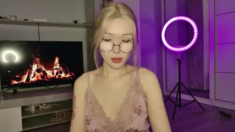 Snapshot of asian_euphoria chatting on July 2026 08:06:01 AM Dju online show from July 2026 08:06:01 AM