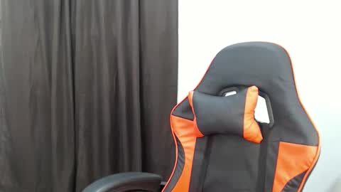 Snapshot of asian_kristellex chatting on October 2025 09:04:01 AM KRISTELLE online show from October 2025 09:04:01 AM