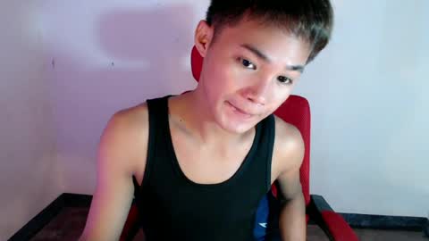 Snapshot of asian_lover05 chatting on June 2026 04:20:01 PM asian_lover05 online show from June 2026 04:20:01 PM