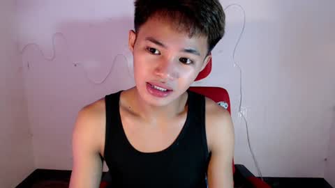 Snapshot of asian_lover05 chatting on June 2026 04:46:01 PM asian_lover05 online show from June 2026 04:46:01 PM