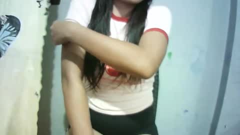 Snapshot of asian_novielyn19xxx chatting on May 2026 12:35:02 PM asian_novielyn19xxx online show from May 2026 12:35:02 PM