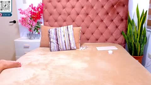 Dhimple online show from September 2025 05:44:01 AM