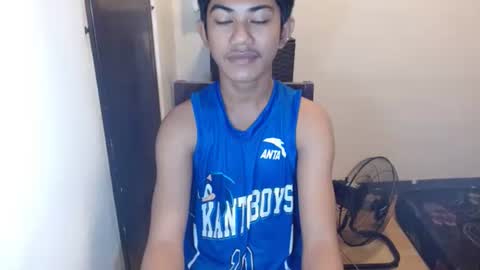 Snapshot of asiancockhero22 chatting on January 2025 01:17:01 AM HERO online show from January 2025 01:17:01 AM