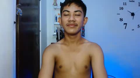 Snapshot of asiancockhero22 chatting on January 2025 11:25:01 PM HERO online show from January 2025 11:25:01 PM