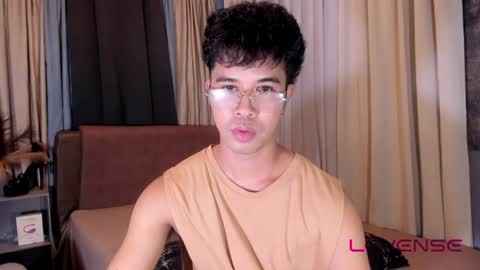 Snapshot of asiancum_peter chatting on July 2026 01:53:02 AM asiancum_peter online show from July 2026 01:53:02 AM