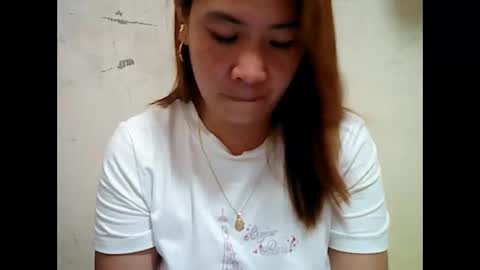 Snapshot of asiancutie143 chatting on April 2026 11:11:01 PM asiancutie143 online show from April 2026 11:11:01 PM
