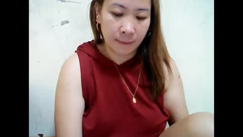 Snapshot of asiancutie143 chatting on May 2026 10:40:02 PM asiancutie143 online show from May 2026 10:40:02 PM