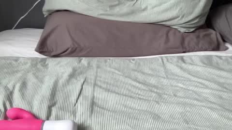 asiangirlandwhiteguy online show from January 2025 06:12:01 AM