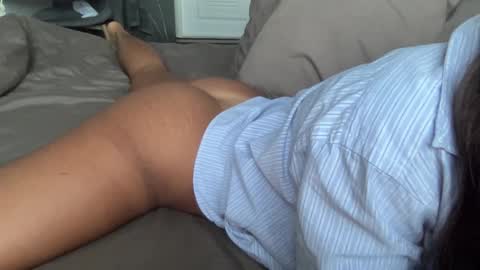 asiangirlandwhiteguy online show from September 2025 03:40:01 AM