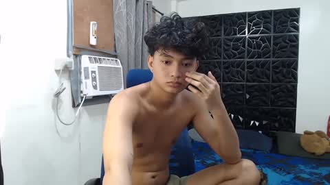 Snapshot of asianhottie05 chatting on January 2025 01:21:02 PM asianhottie05 online show from January 2025 01:21:02 PM