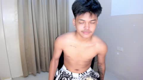 Snapshot of asianhugescott chatting on February 2025 09:51:02 AM VICTORIA SCOTT online show from February 2025 09:51:02 AM