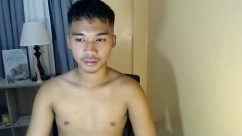 Snapshot of asianhunk_jamesx chatting on September 2025 10:28:01 AM asianhunk_jamesx online show from September 2025 10:28:01 AM