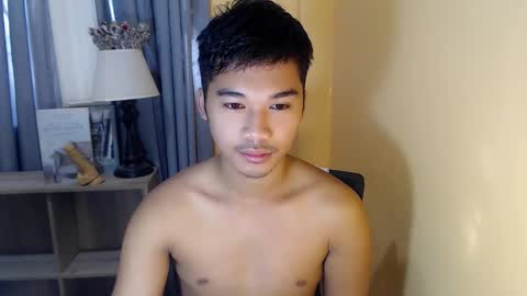 Snapshot of asianhunk_jamesx chatting on October 2025 11:38:01 PM asianhunk_jamesx online show from October 2025 11:38:01 PM