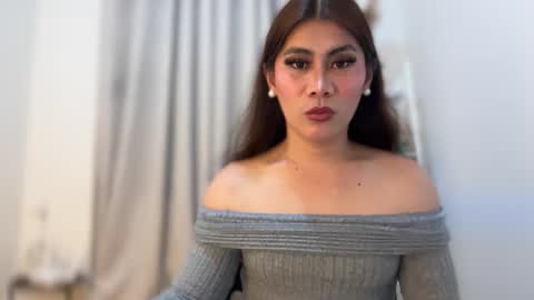 asianloreen24 online show from February 2026 01:18:02 PM