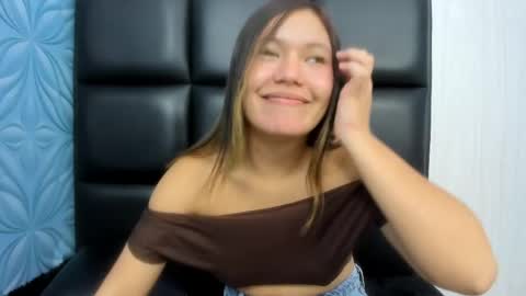 Snapshot of asianslut_ chatting on April 2026 05:01:02 AM AsianSlut online show from April 2026 05:01:02 AM