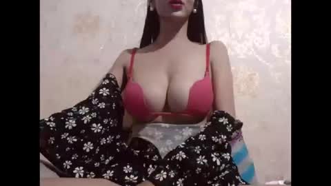 TsAdoreMeXoxo online show from February 2026 04:00:02 PM