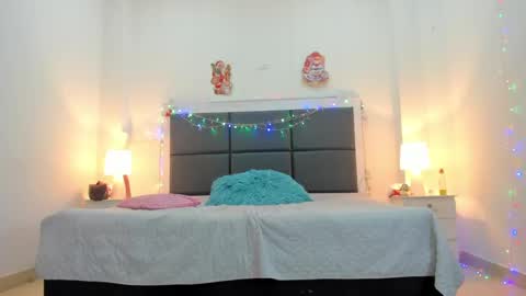  Aslhyn  online show from December 2024 12:00:02 AM