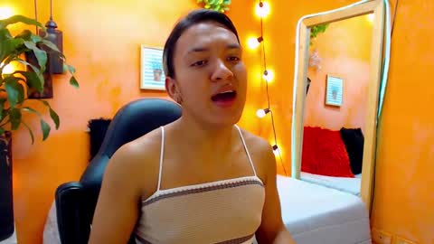 Snapshot of aslyhernandez chatting on January 2025 11:46:01 AM ASLY online show from January 2025 11:46:01 AM