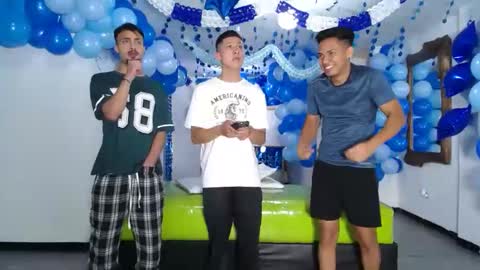 THOMAS AND DAMIAND online show from March 2025 03:24:01 AM