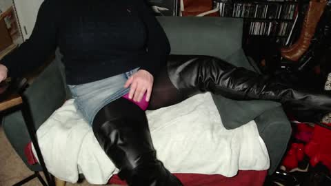 Aspen Vale online show from March 2026 07:57:02 PM