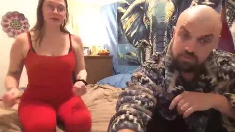 aspenandlink online show from October 2025 06:28:02 AM