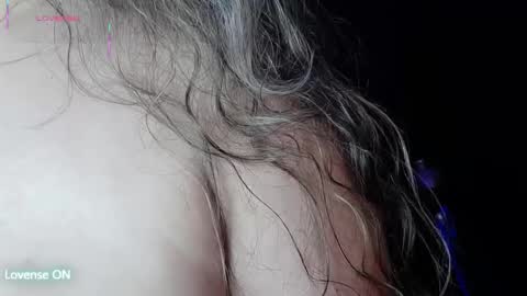   online show from October 2025 07:25:02 PM