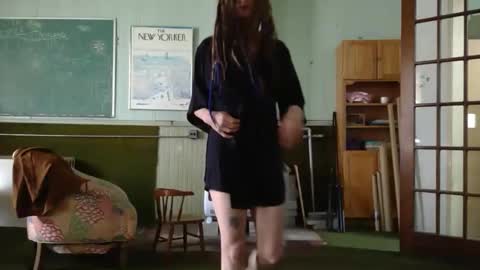 aspiringturtlegirl online show from November 2025 05:23:02 PM