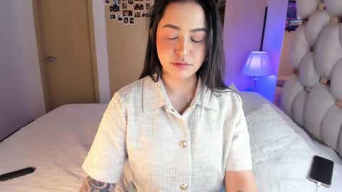 Ashley online show from February 2025 12:03:01 AM