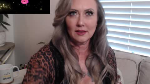 ASSleigh Abbott online show from January 2025 06:35:02 PM