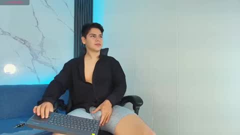 Snapshot of astablack_ chatting on October 2025 09:17:02 PM astablack_ online show from October 2025 09:17:02 PM