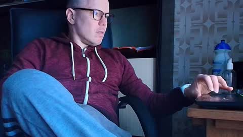 asterion51 online show from February 2026 04:17:01 PM