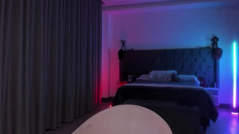 astonhills online show from September 2025 12:12:02 AM