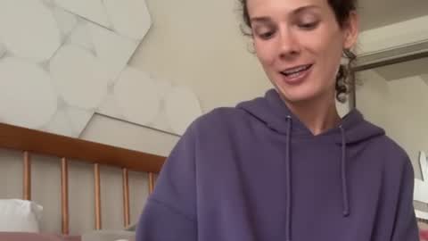 AstoriaLove online show from June 2026 05:22:01 PM