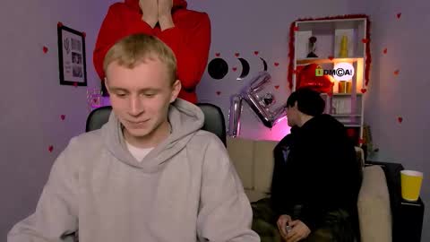 astren online show from February 2026 08:05:02 PM