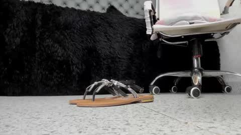 astrid01_ online show from November 2025 10:53:02 PM