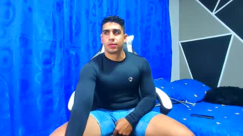 Snapshot of astromgrey chatting on September 2025 10:09:02 PM Astrom model independent online show from September 2025 10:09:02 PM