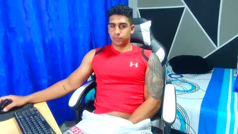 Snapshot of astromgrey chatting on October 2025 03:07:02 PM Astrom model independent online show from October 2025 03:07:02 PM