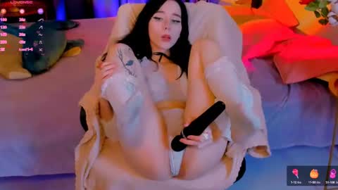 Snapshot of asuka_miu chatting on July 2026 10:25:01 PM Asuka online show from July 2026 10:25:01 PM