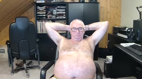 asusandy online show from December 2024 01:26:02 AM