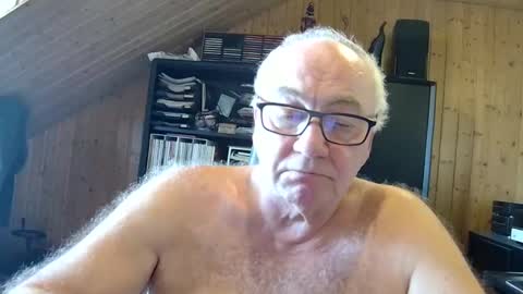 asusandy online show from January 2026 12:40:01 PM