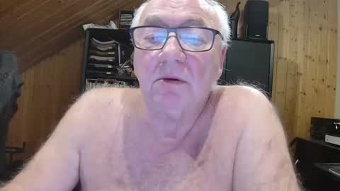 Snapshot of asusandy chatting on January 2026 11:47:02 PM asusandy online show from January 2026 11:47:02 PM