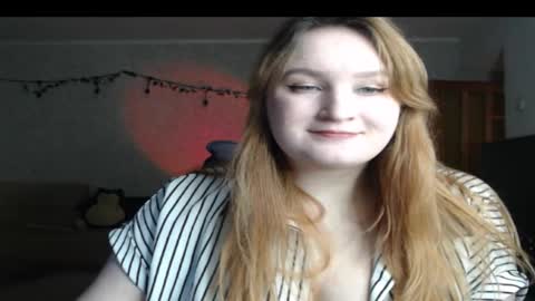 Asya online show from November 2025 11:18:02 PM