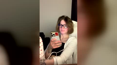 asya_new online show from April 2026 09:43:01 PM