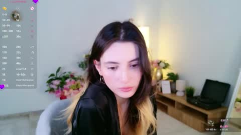 Asya online show from April 2026 10:24:02 PM