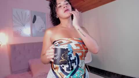 Snapshot of atenajb chatting on October 2025 03:58:01 AM ATENA online show from October 2025 03:58:01 AM