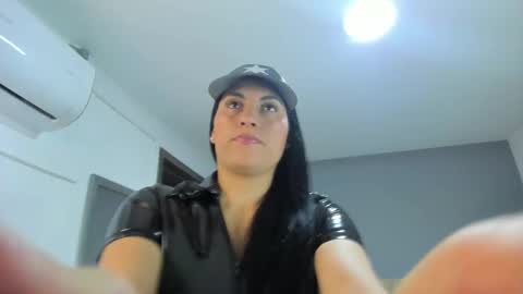 Snapshot of atenea_clerk chatting on October 2025 11:40:01 AM Atenea online show from October 2025 11:40:01 AM