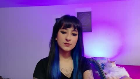 Snapshot of atenea_dragon__ chatting on April 2026 09:04:01 PM Atenea online show from April 2026 09:04:01 PM