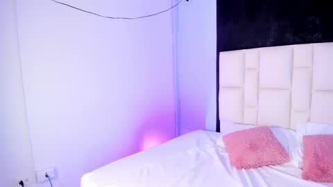 athenea__fox online show from October 2025 11:55:02 AM